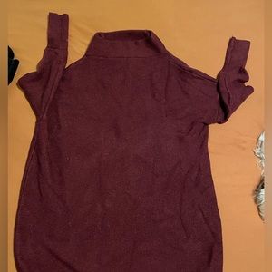 Burgundy womens sweater xs